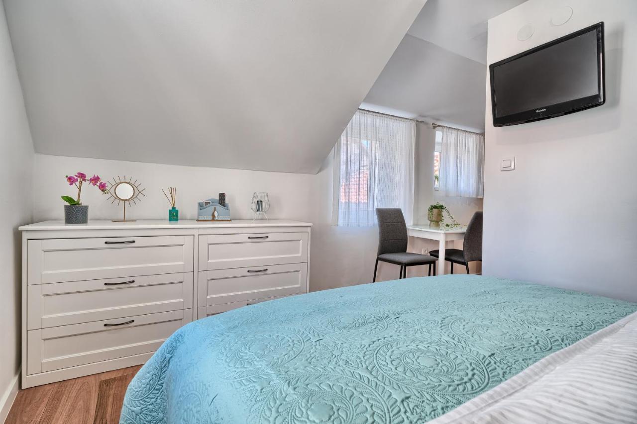 Loft Rooms Split Zewnętrze zdjęcie
